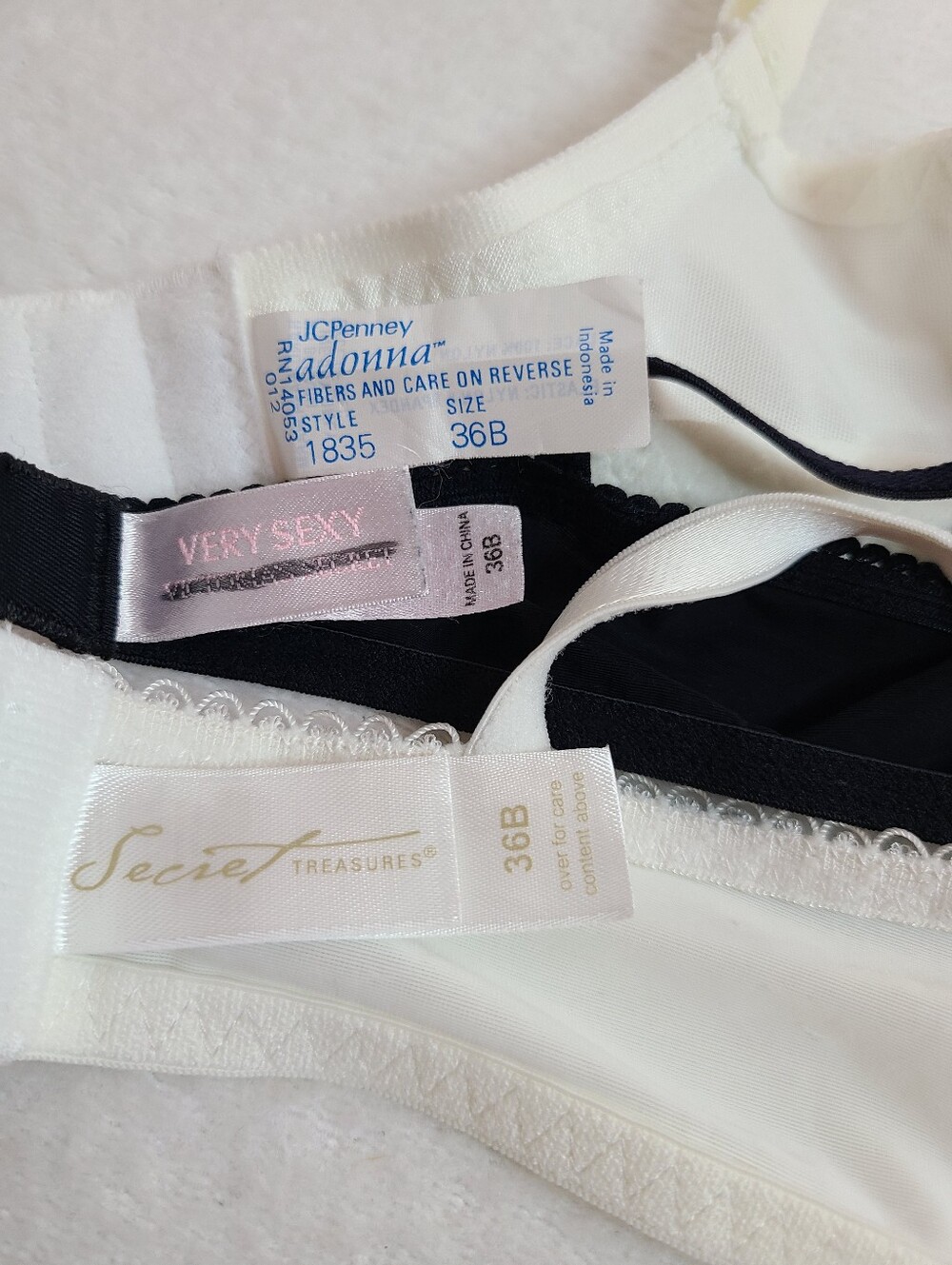 Lot of 3 Vintage Lace Unlined Underwire Bras Size 36B VS Jcpenney - Picture 5 of 5